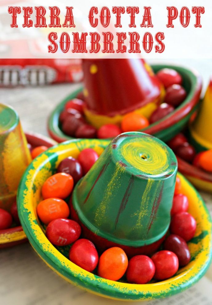 Mini Terracotta Sombrero Pot