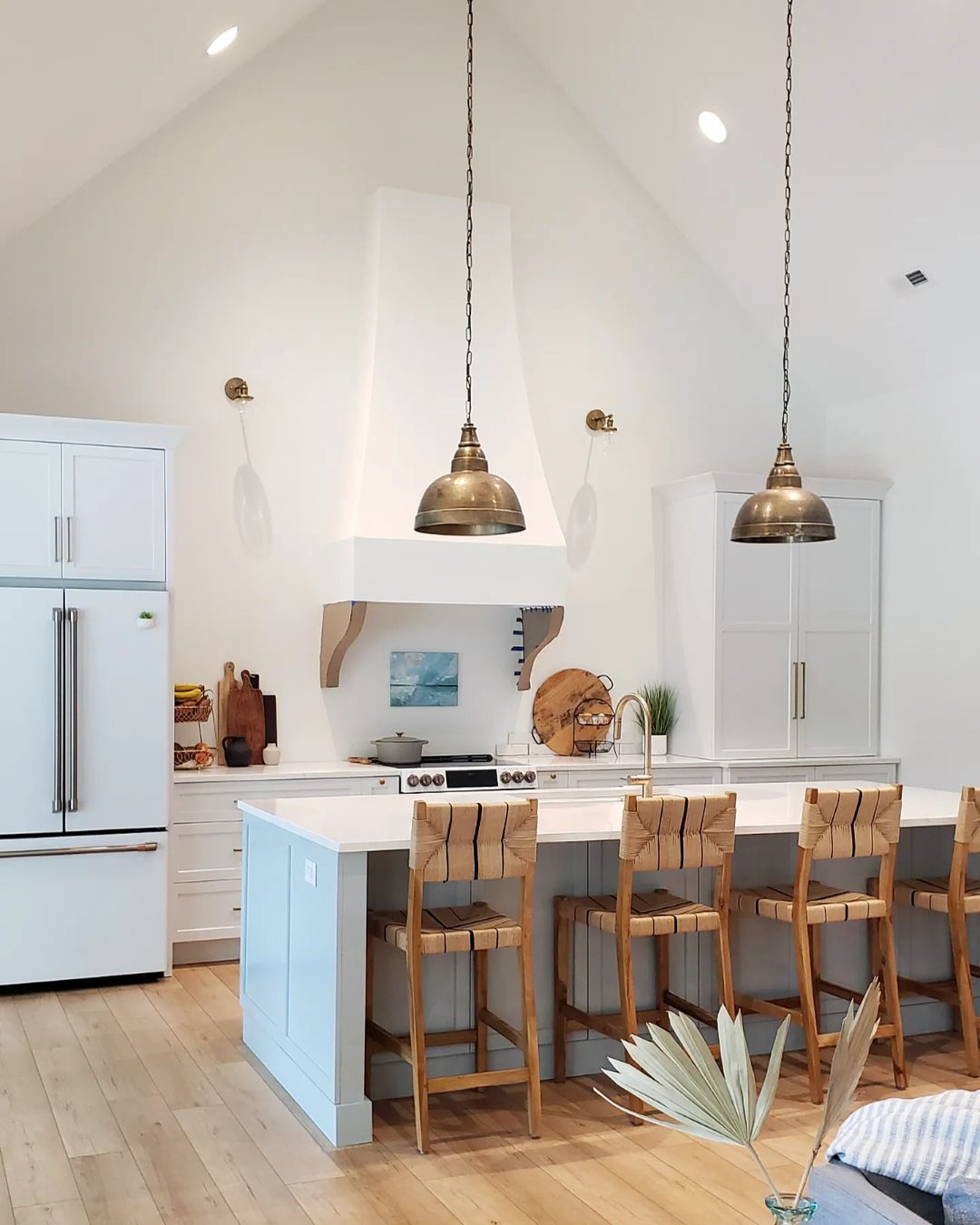 Minimalist Elegance with High Ceilings
