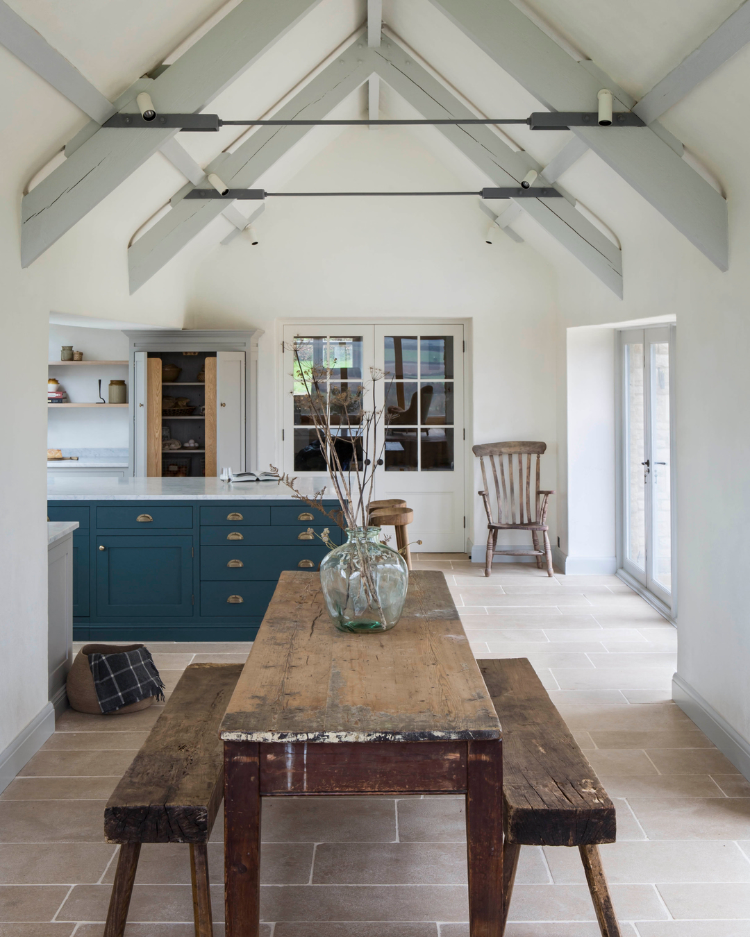 Modern Edge in Heritage Harmony