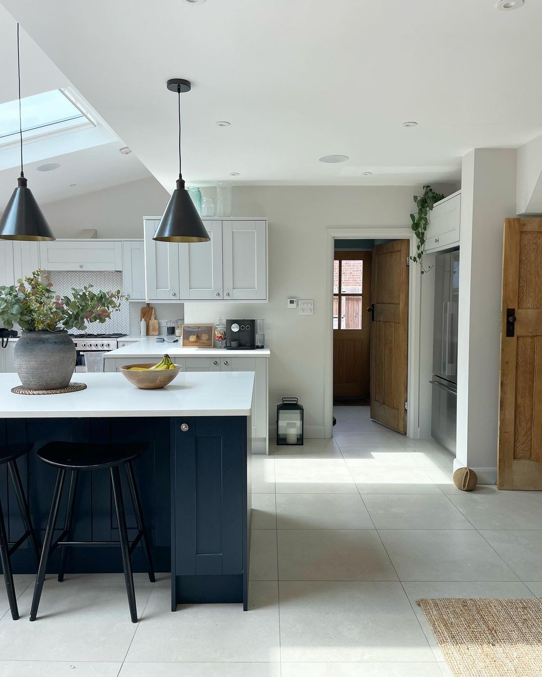 Modern Minimalism with a Navy Twist