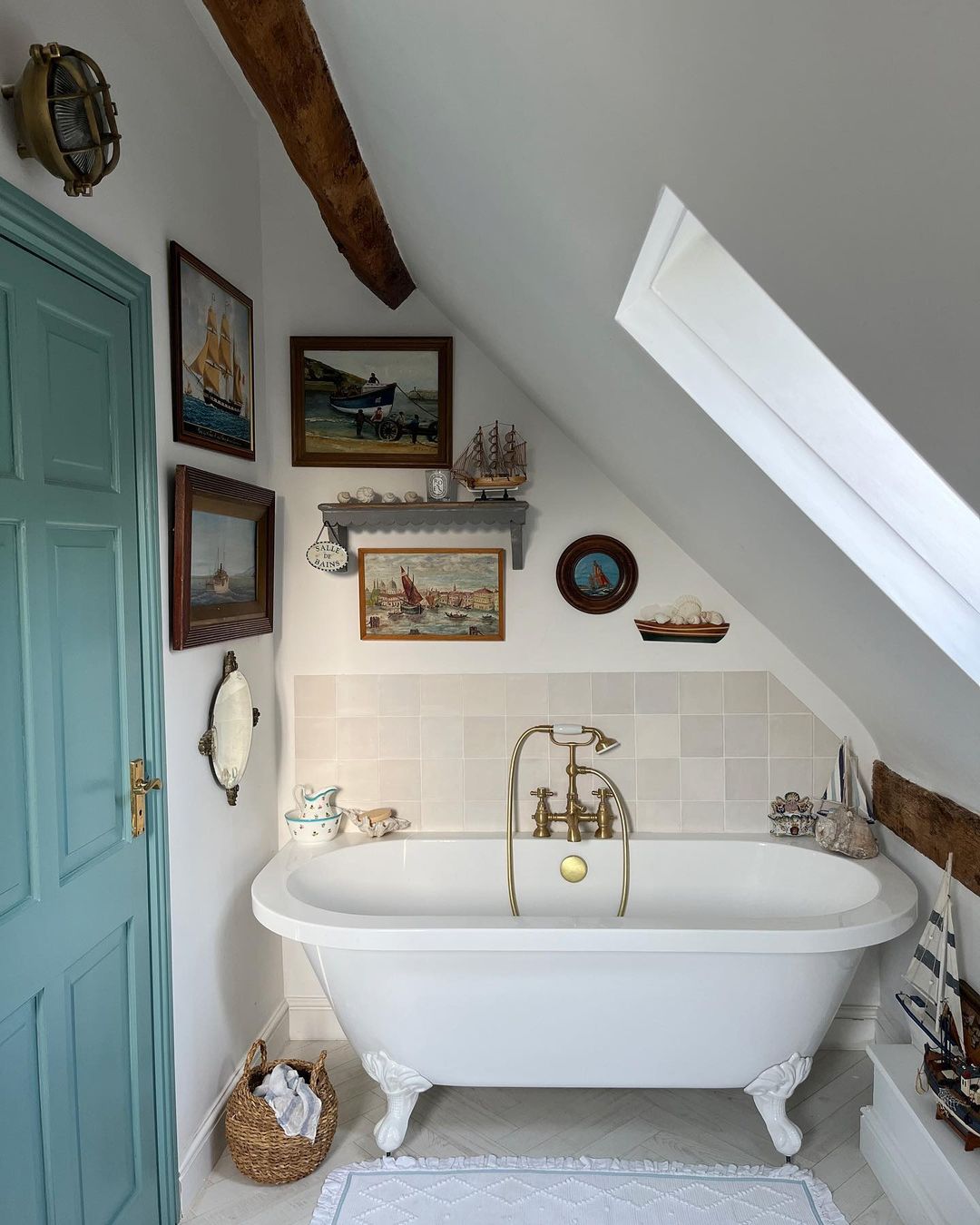 Nautical Small Bathroom