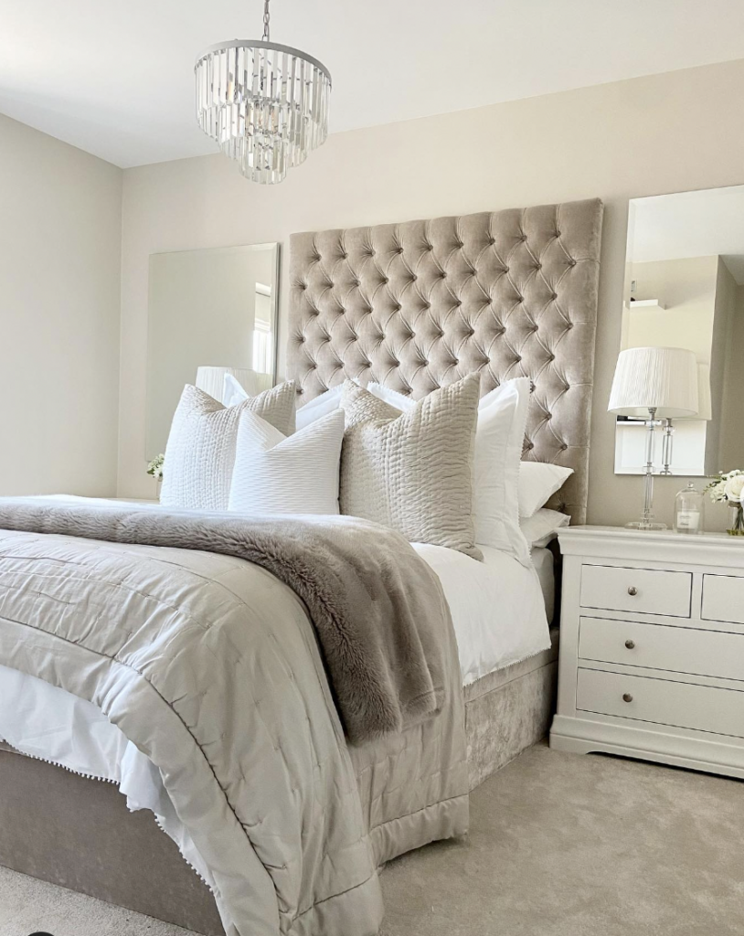 Neutral Bedroom Carpet