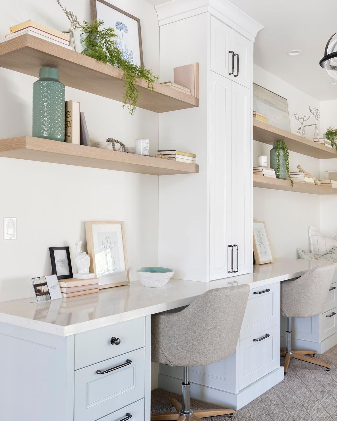 Neutral Built-In Desk With Hanging Shelf