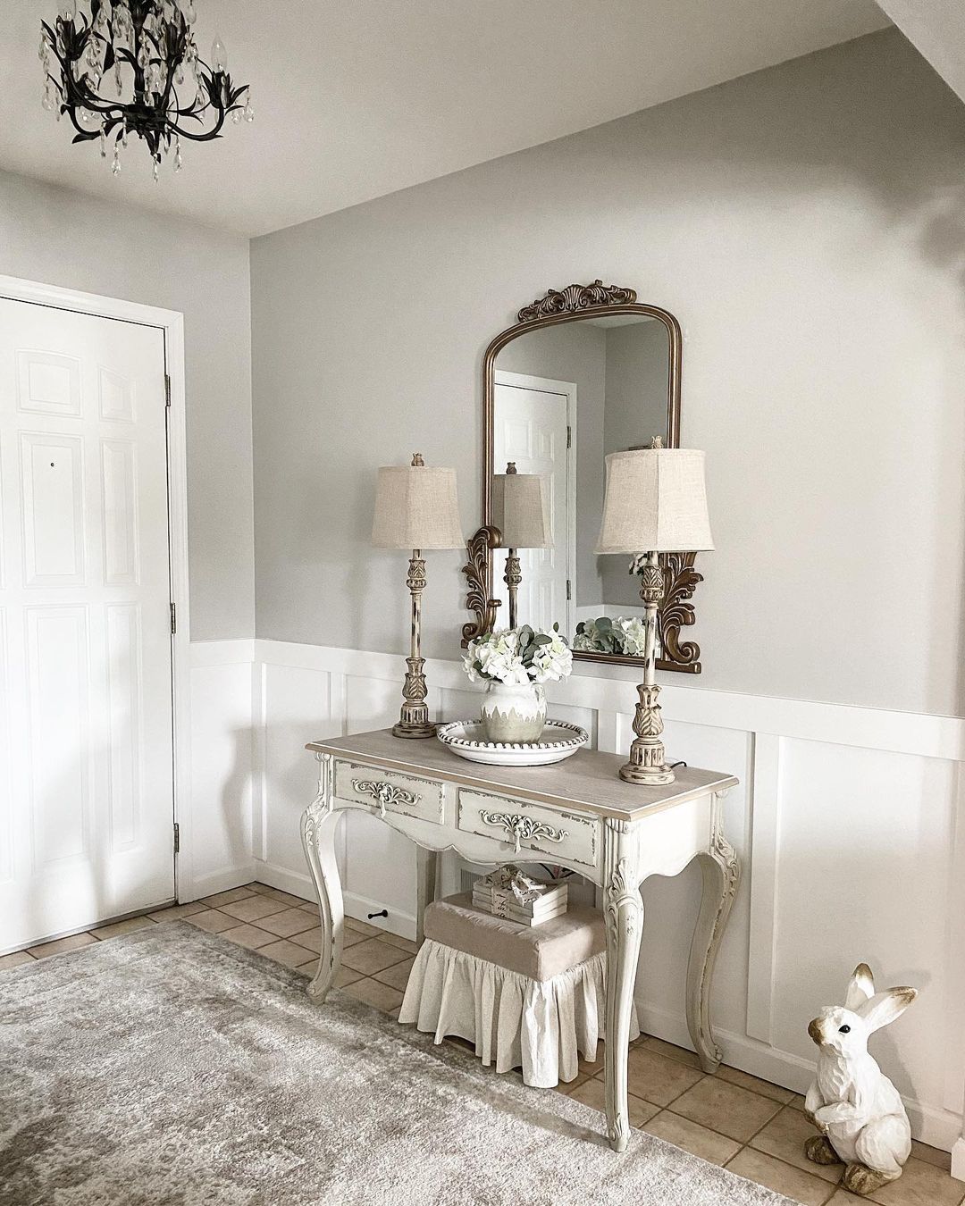 Ornate Vintage Antique-Style Entryway Mirror