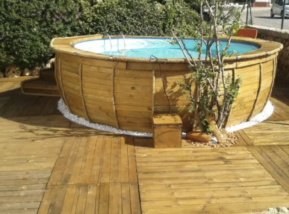 Pallet Backyard Swimming Pool