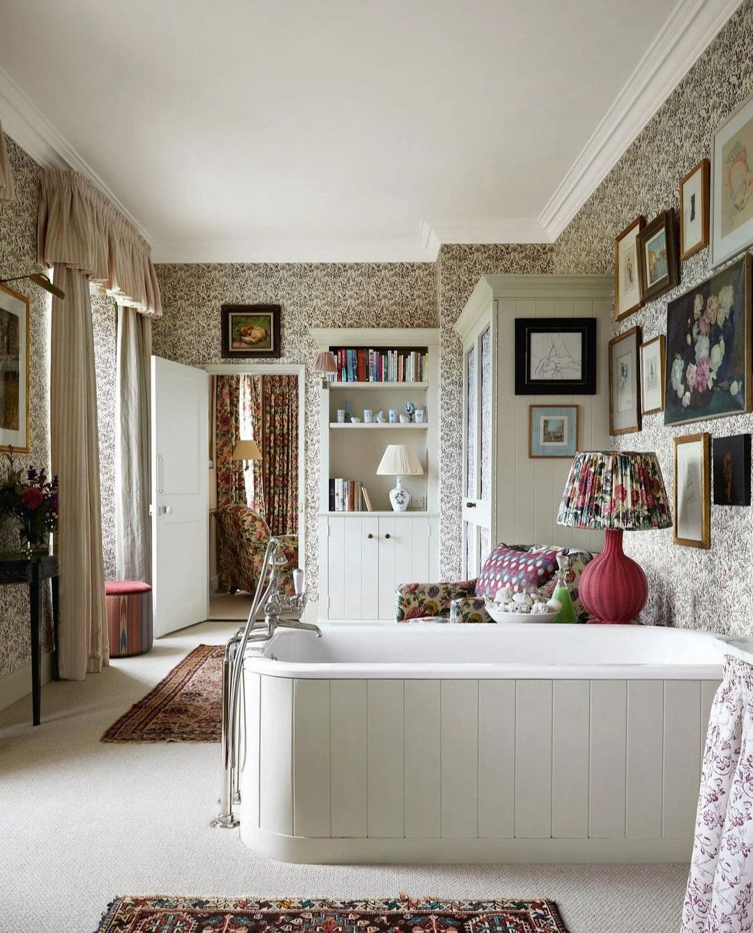 Classic Elegance with Pastoral Touches