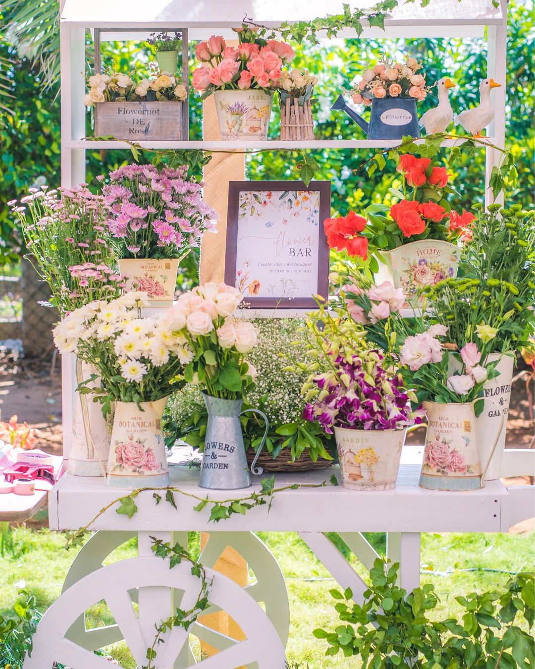 Pastoral Flower Stand
