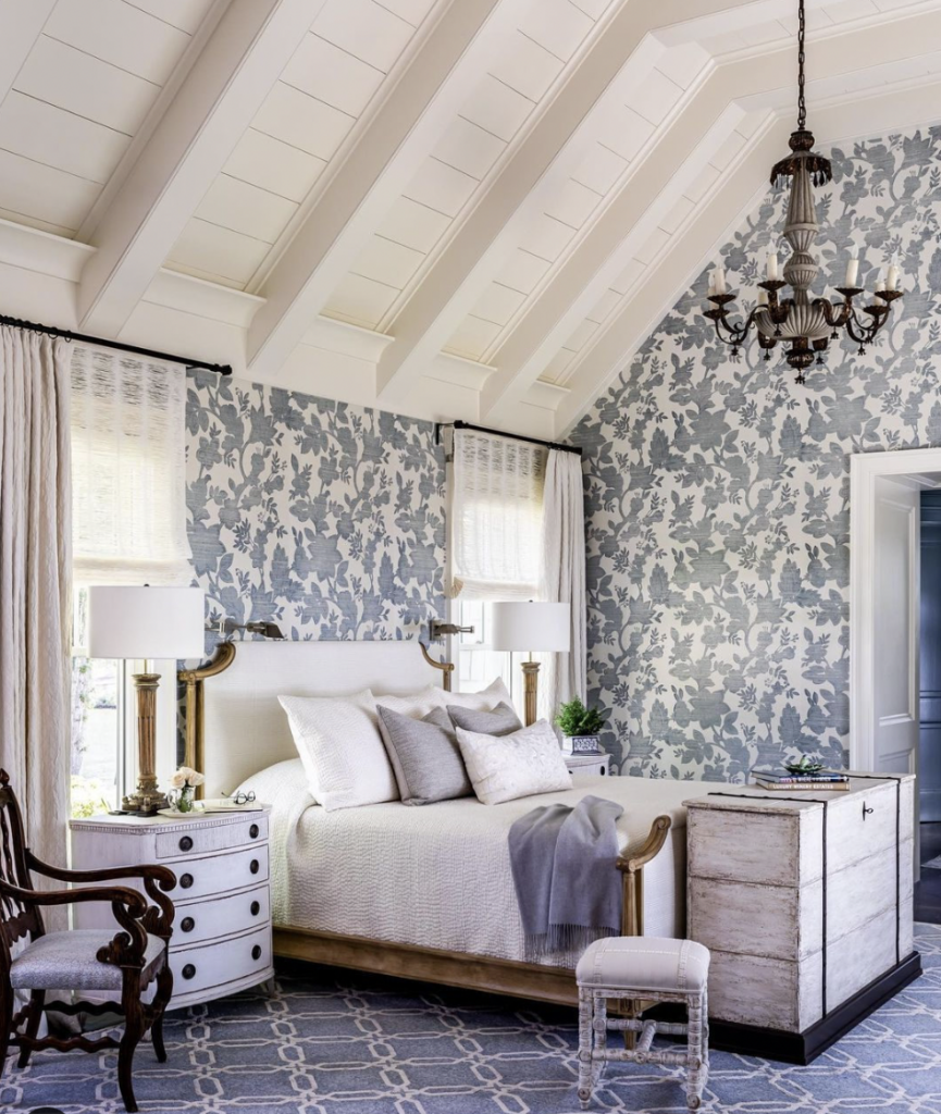 Patterned Grey Bedroom Carpet