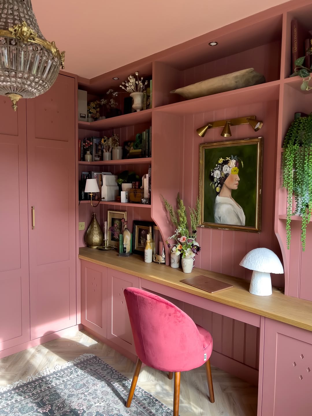Raspberry Workspace With Crown Molding