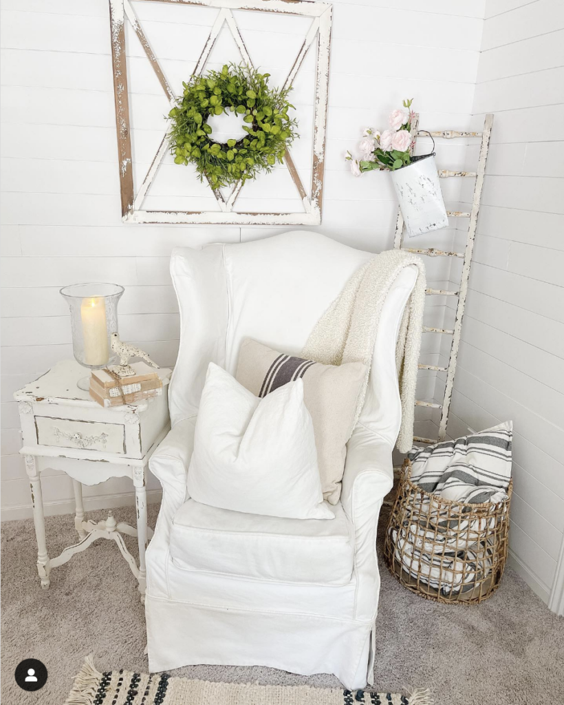 Reading Nook Ideas for a Distressed Setup