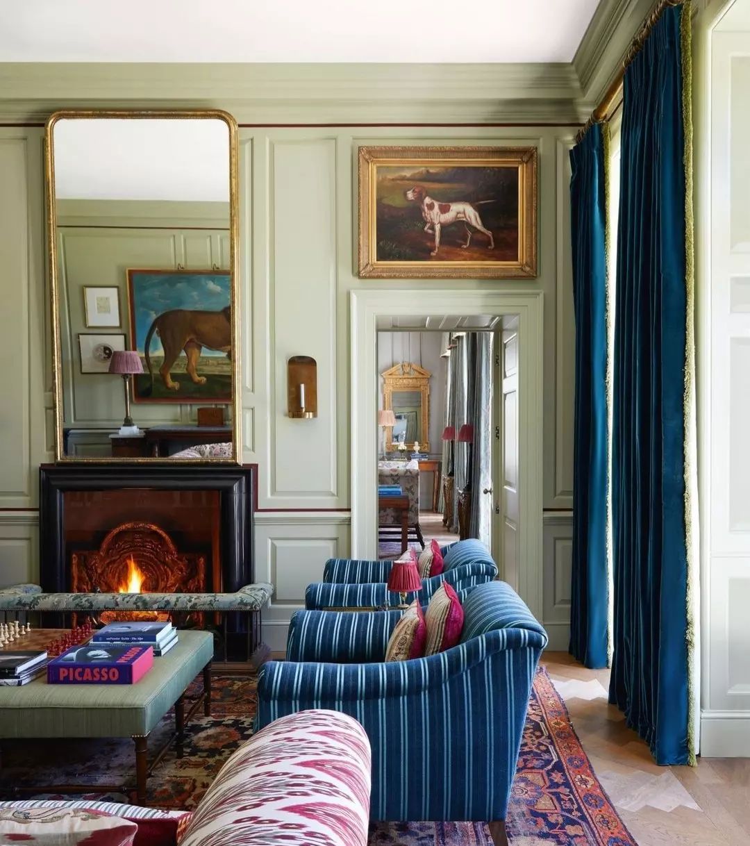 Regal Room in Velvet