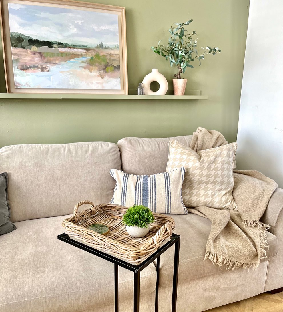 Relaxing Living Room with Nature-Inspired Picture Ledge