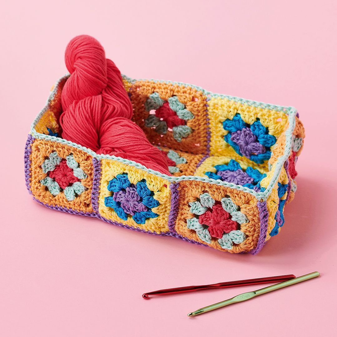Retro Granny Square Basket
