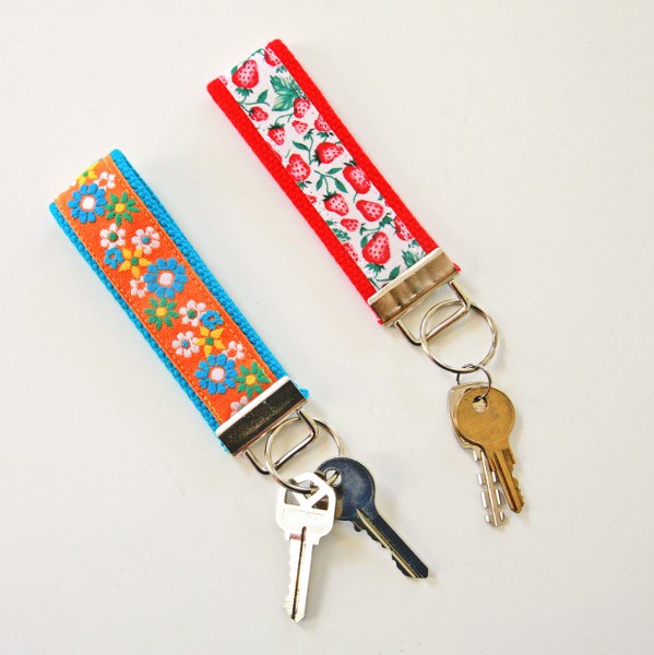 Ribbon Keychain
