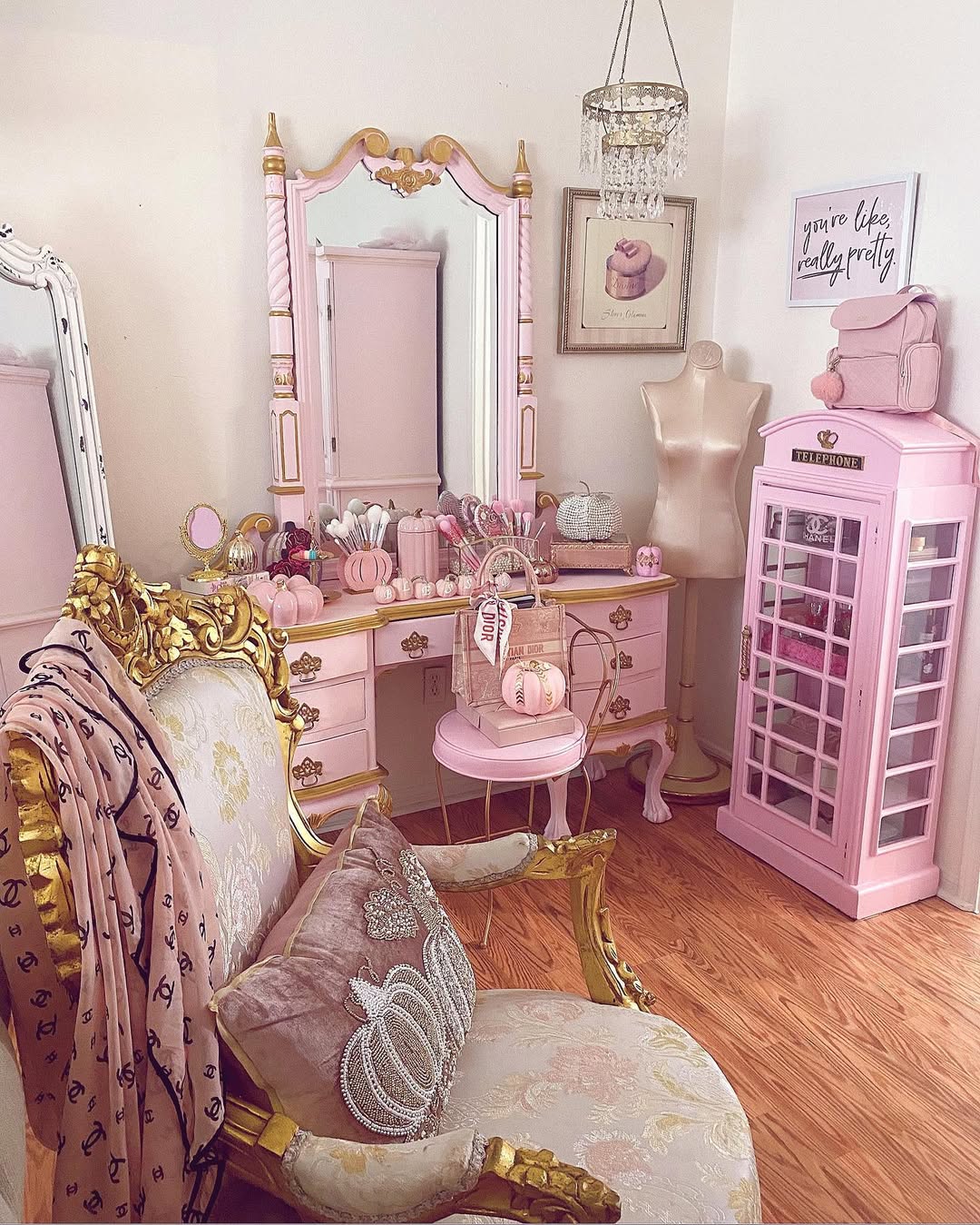 Royal Pink Velvet Vanity Corner