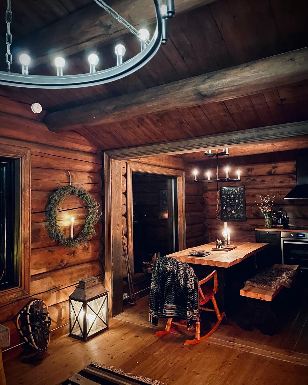 Intimate Rustic Dining Nook