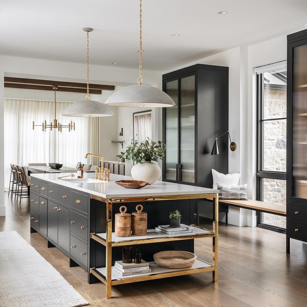 Simple Gold Accent Kitchen Design
