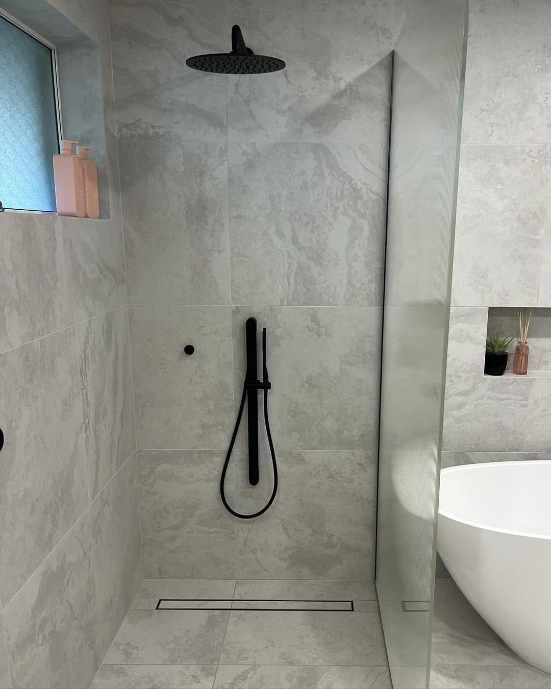 Sleek Linear Harmony