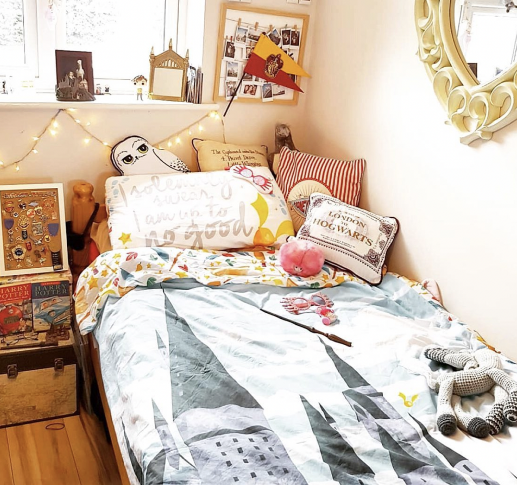 Small Cozy Wizarding Bedroom