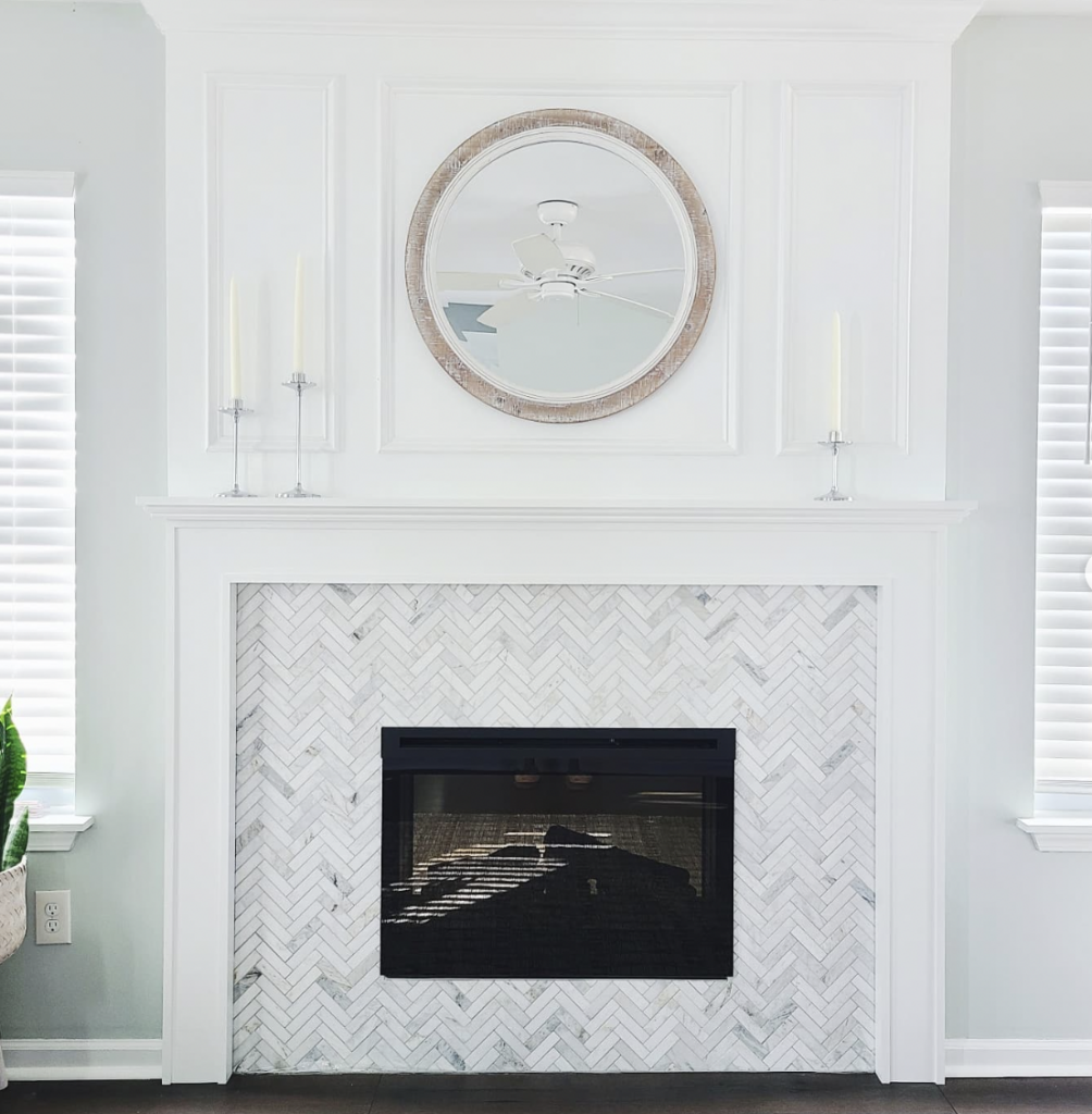 Small Marble Tile in White