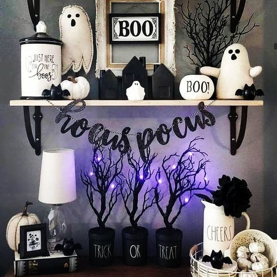 Spooky Halloween Decor