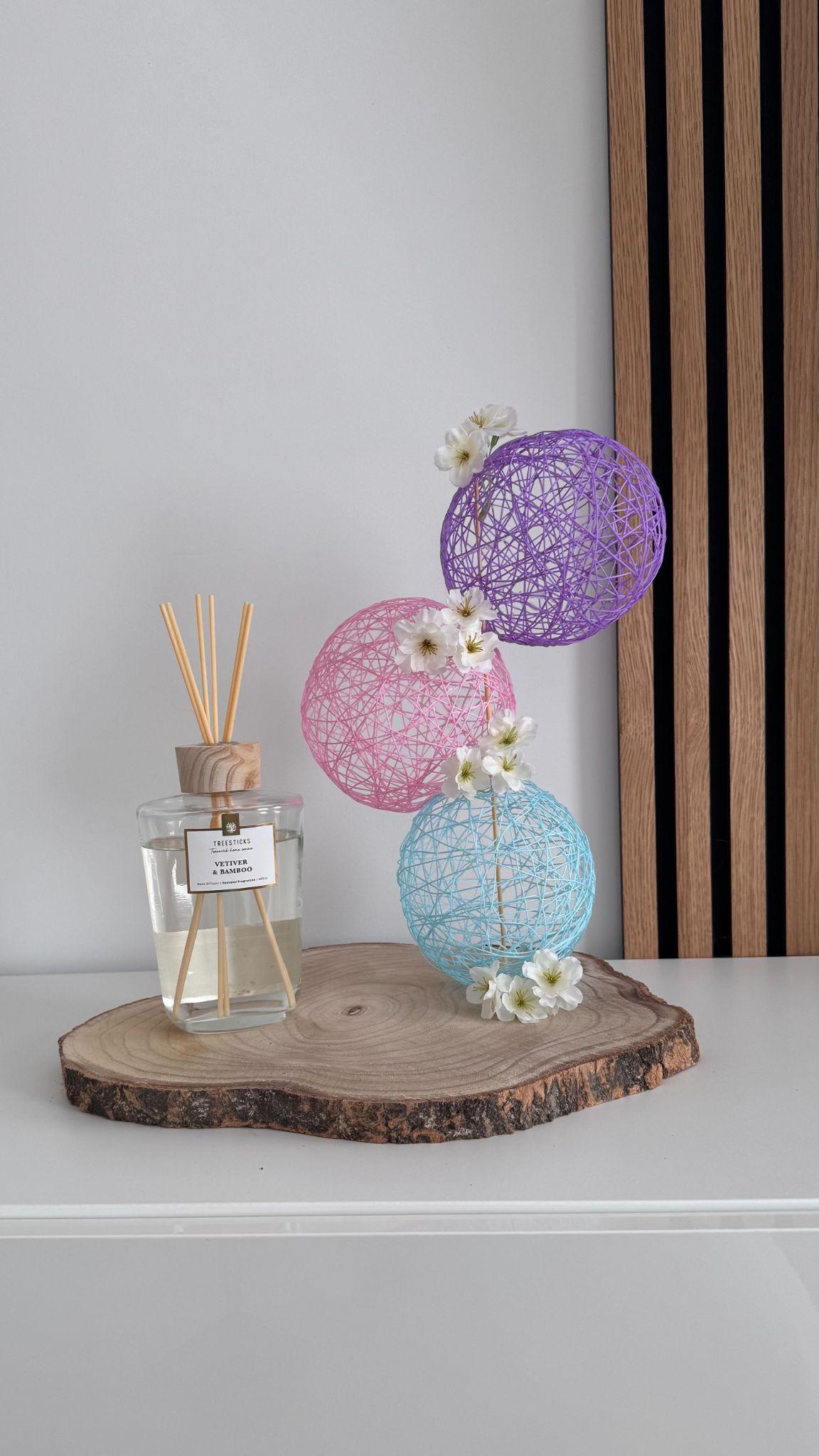 String Ball Display