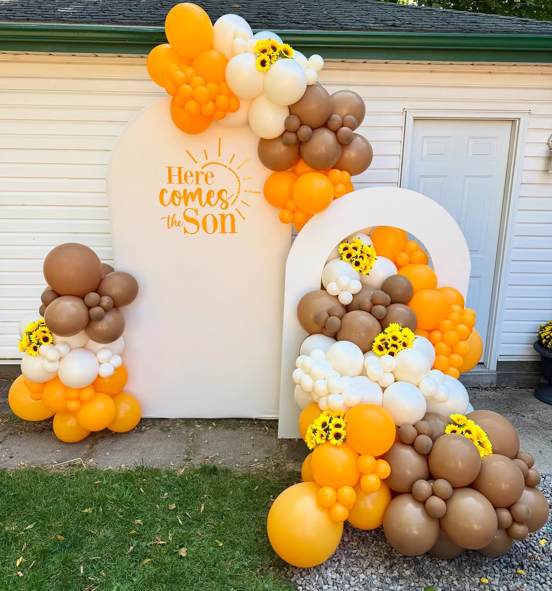 Sunflower Balloons for a Golden-Hour Baby Shower
