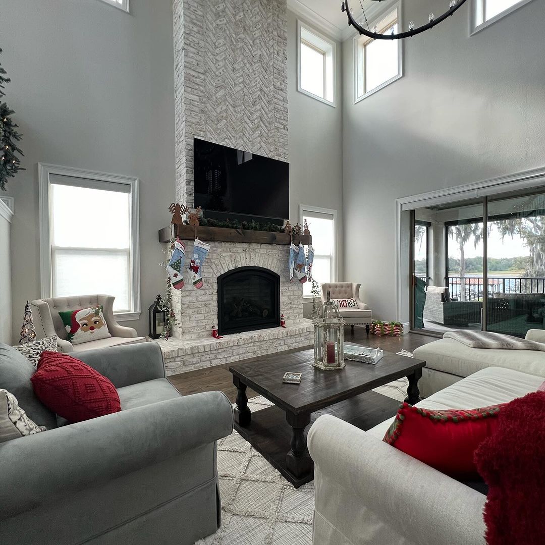 Elegant Holiday Heights