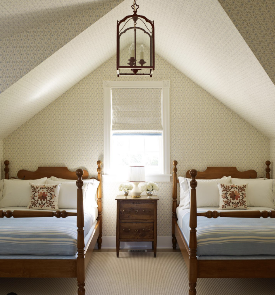 Traditional Two Bed Room Arrangements