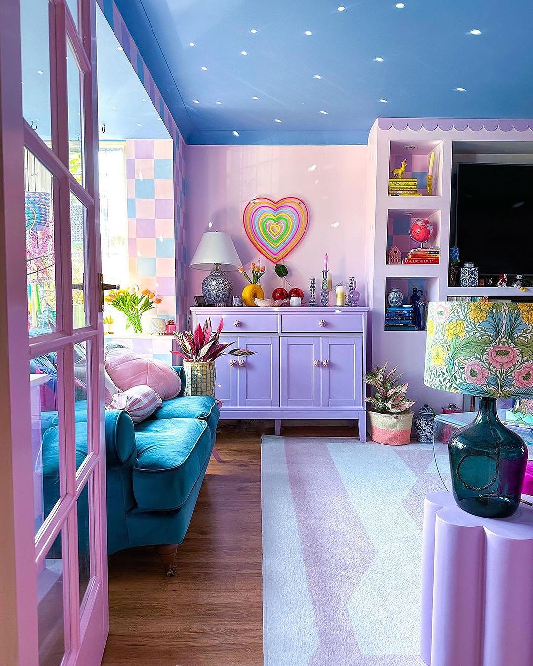 Tranquil Lavender Lounge