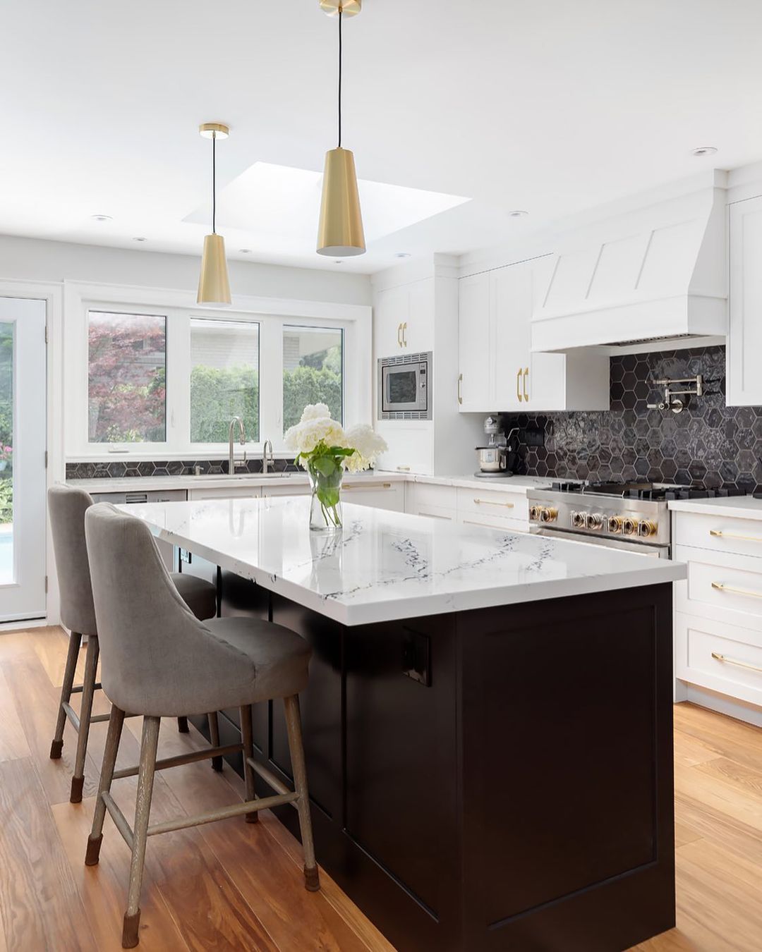 Transitional Floral Kitchen Design