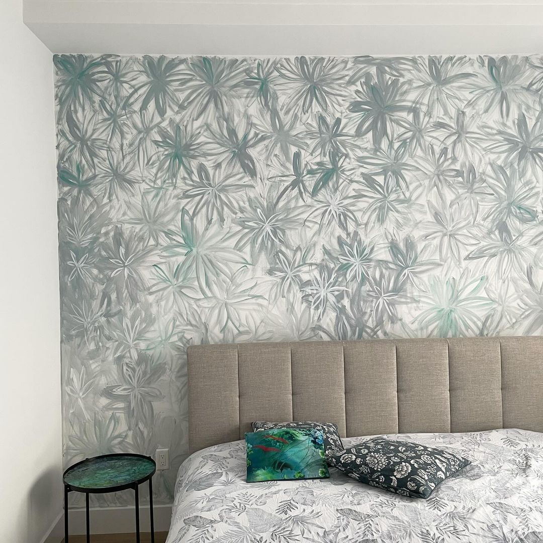 Tropical Monochrome Style