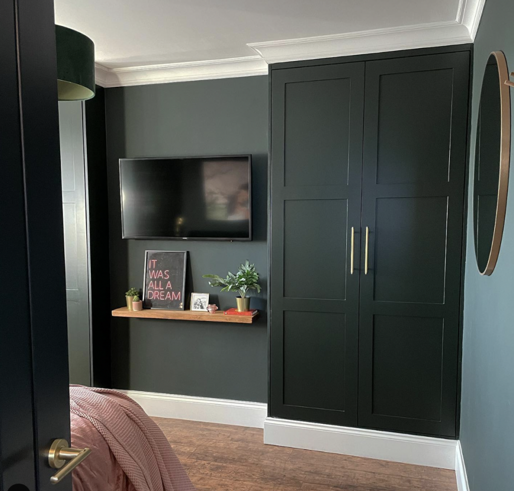 TV Bedroom in Dark Forest Green
