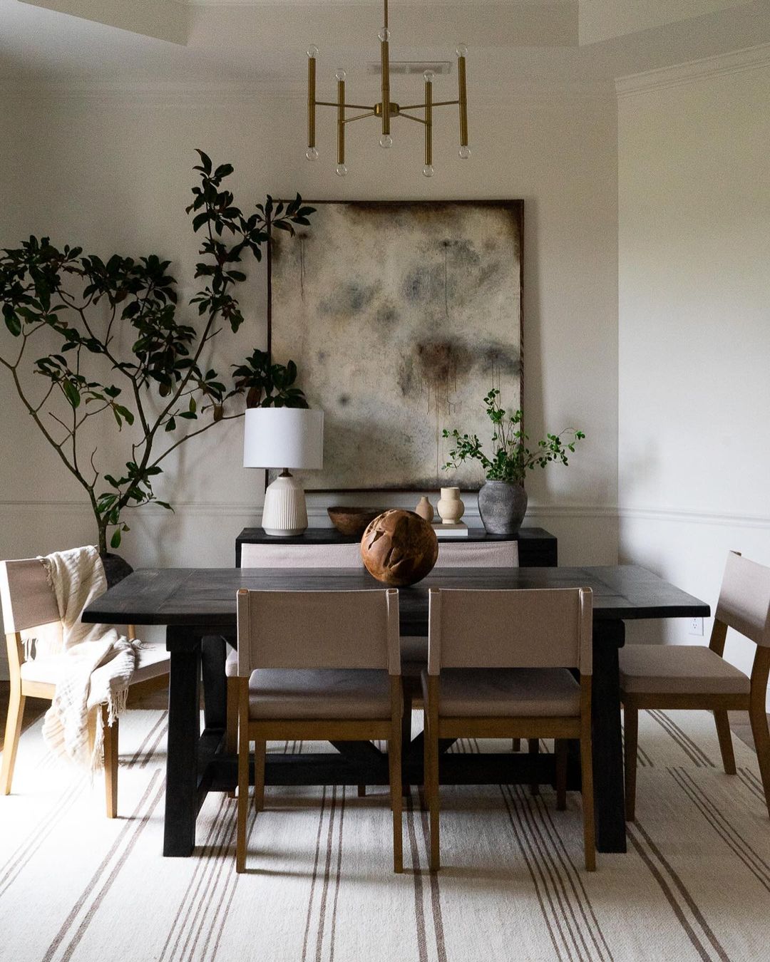 Understated Elegant Dining Area