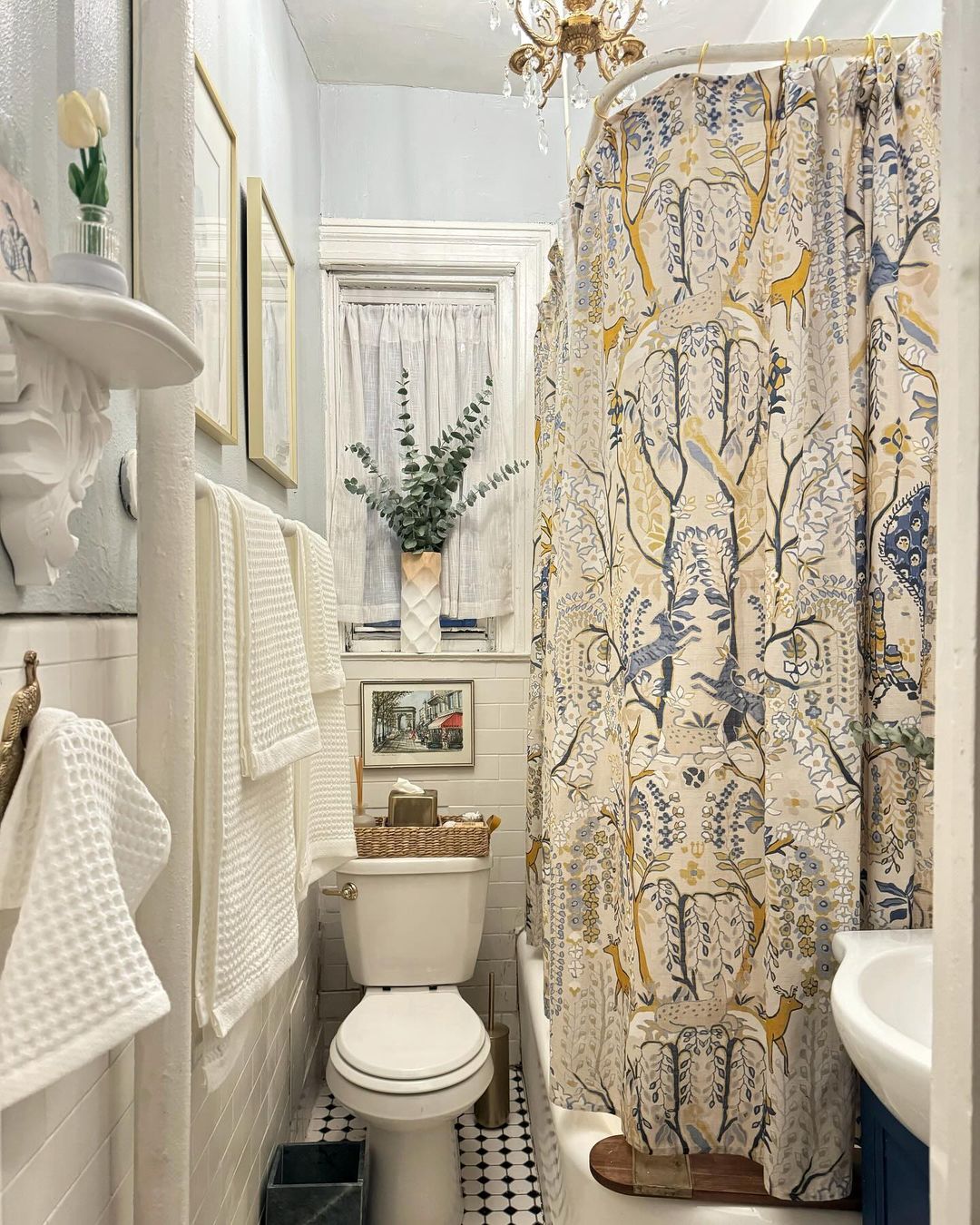 Botanical Bliss in a Vintage Setting