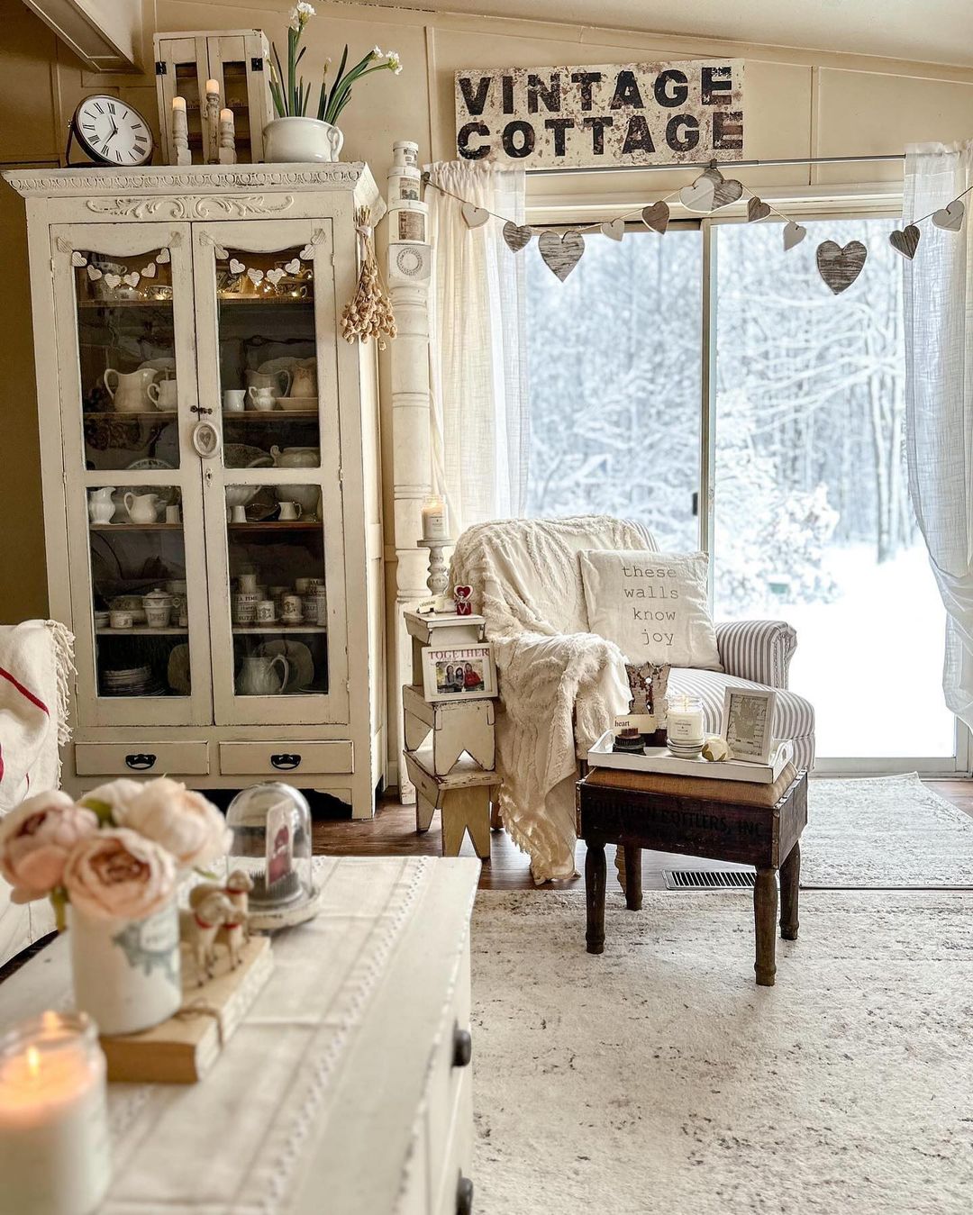Vintage Cottage Charm Wall decor