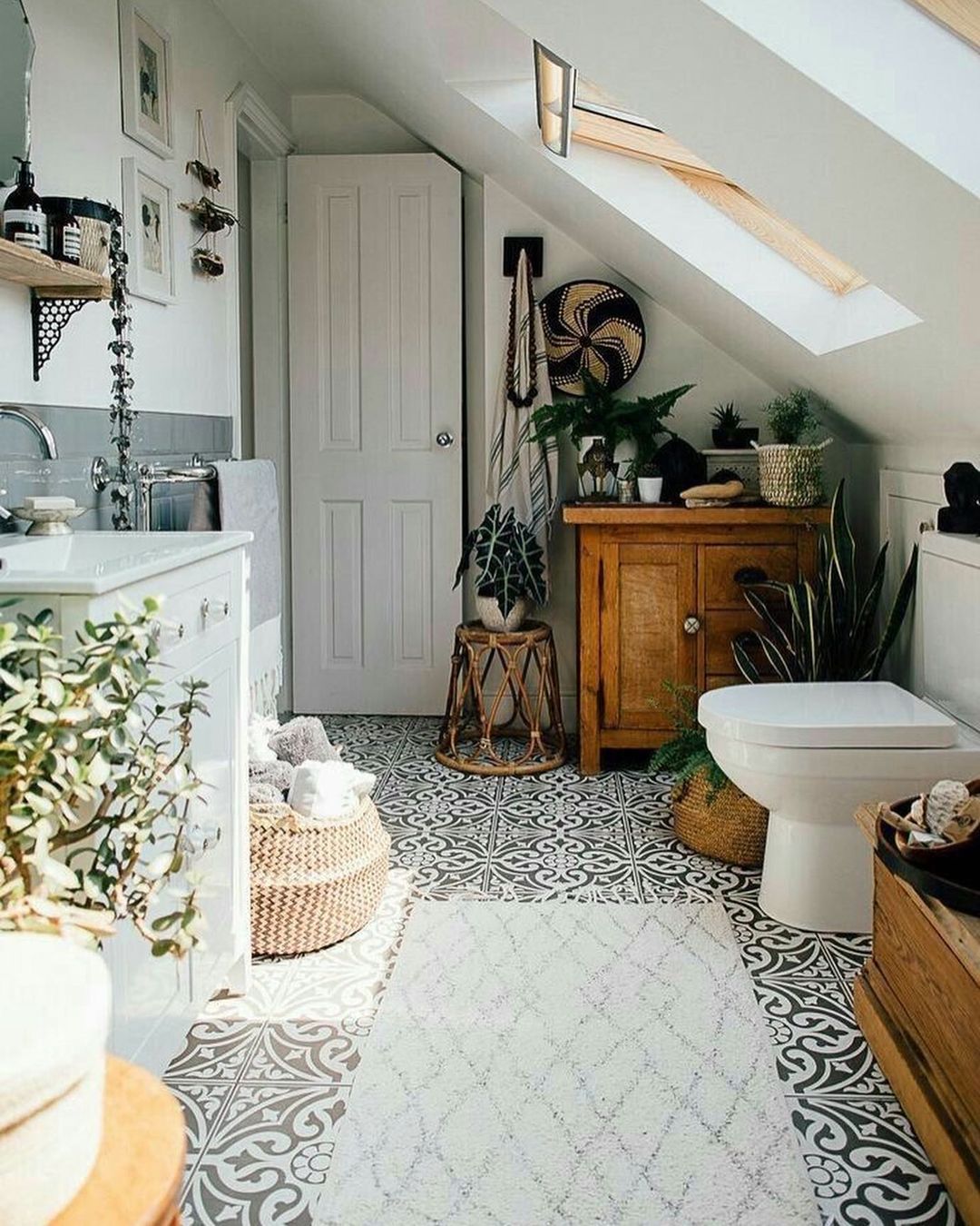 Warm Earthy Bohemian Bathroom