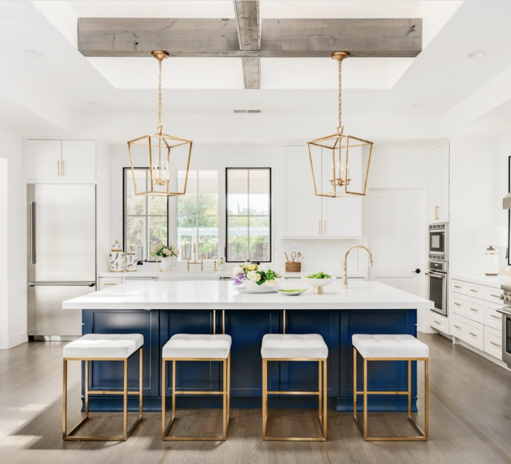 White and Gold Kitchen