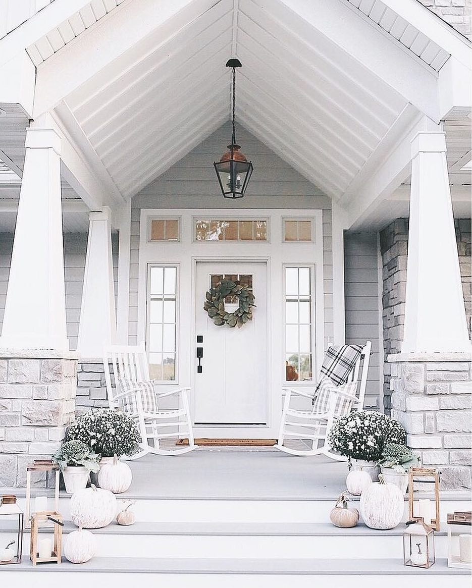 White and gray fall decor at the front steps