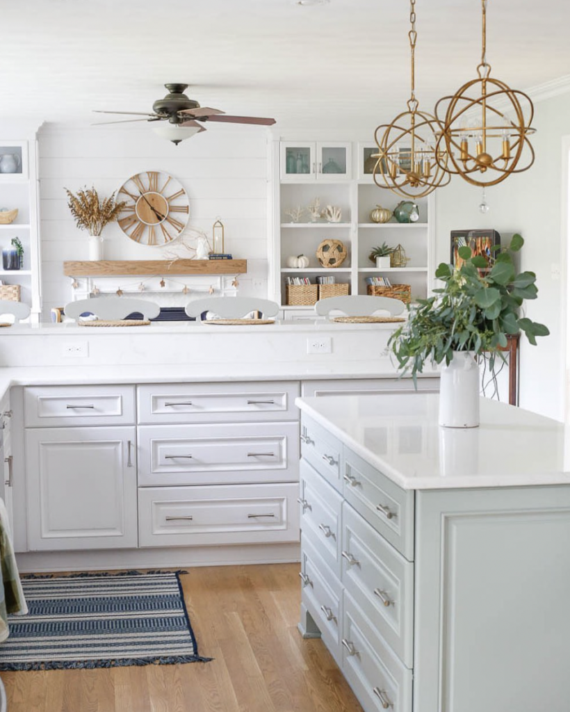 White Crown Molding Cabinets