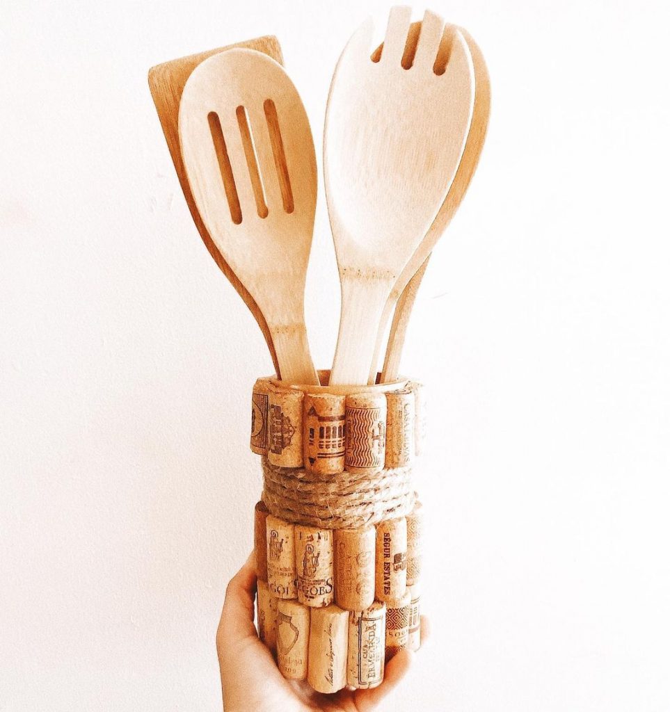 Wine Cork Crafts Containers and Planters 2